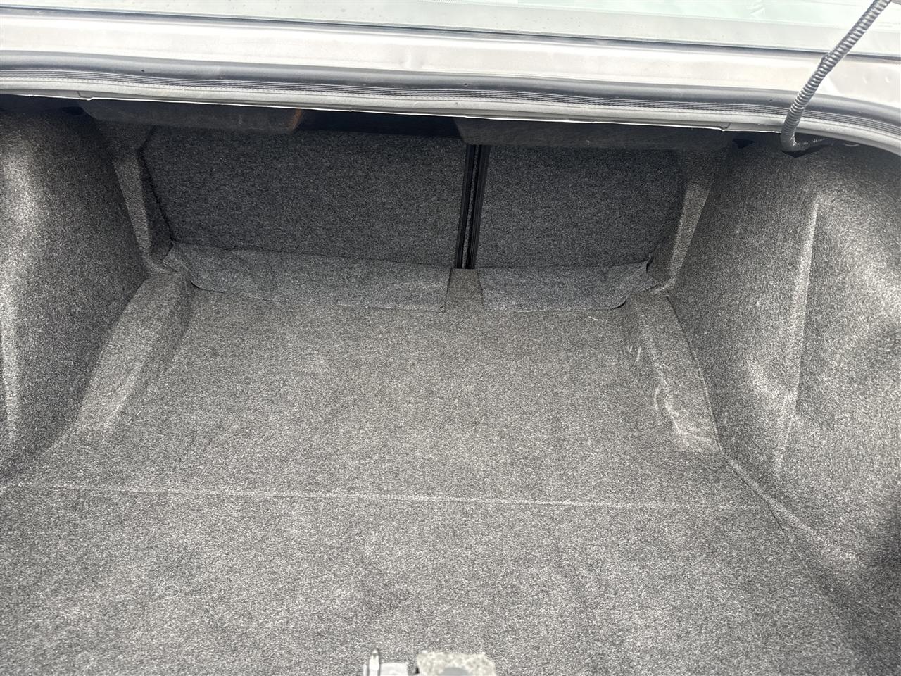 Dodge Challenger SXT Plus RWD 2018