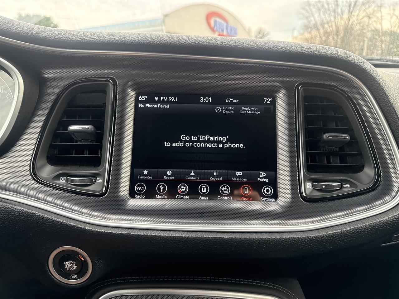 Dodge Challenger SXT Plus RWD 2018