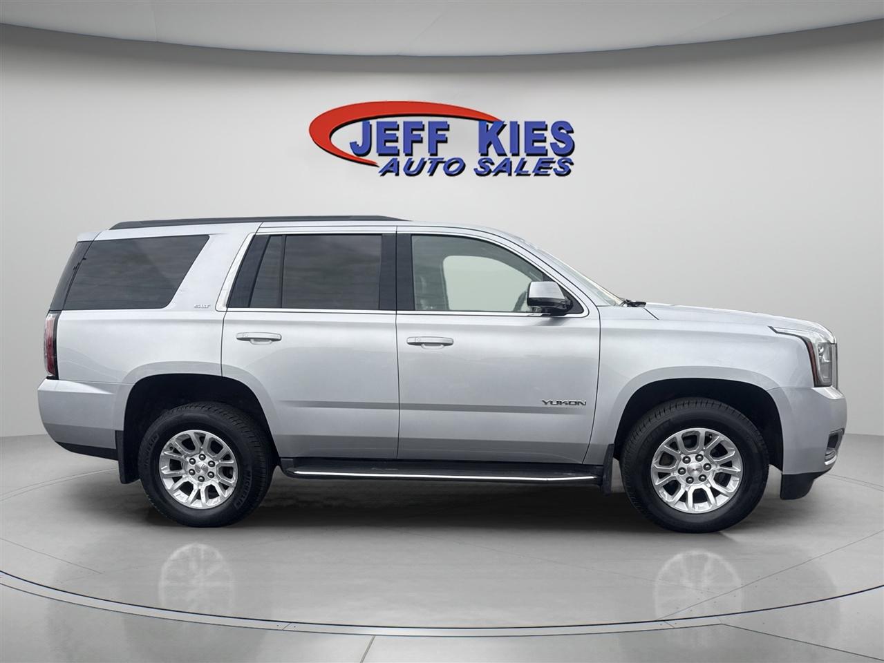 GMC Yukon 4WD 4dr SLT 2017