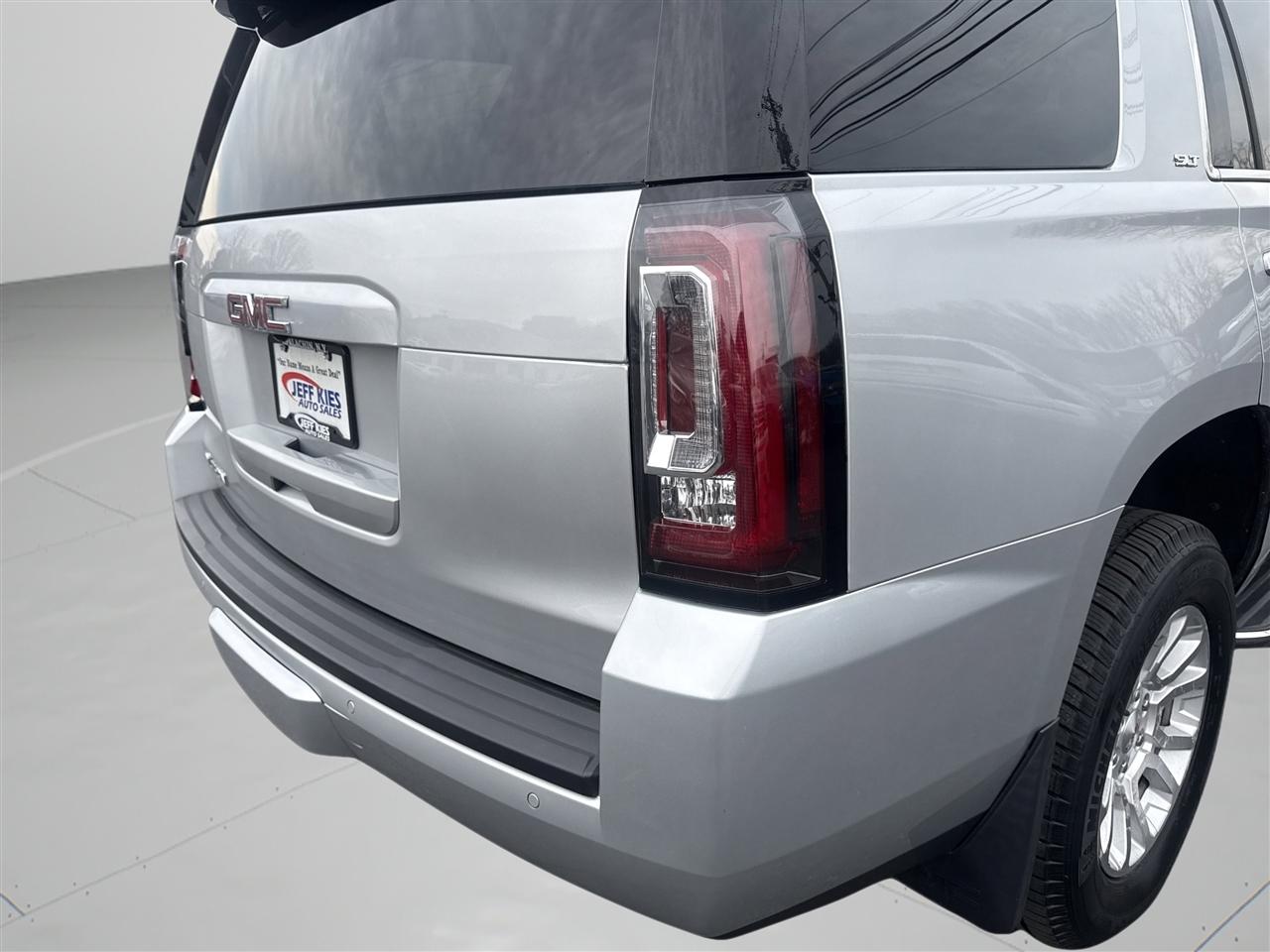 GMC Yukon 4WD 4dr SLT 2017