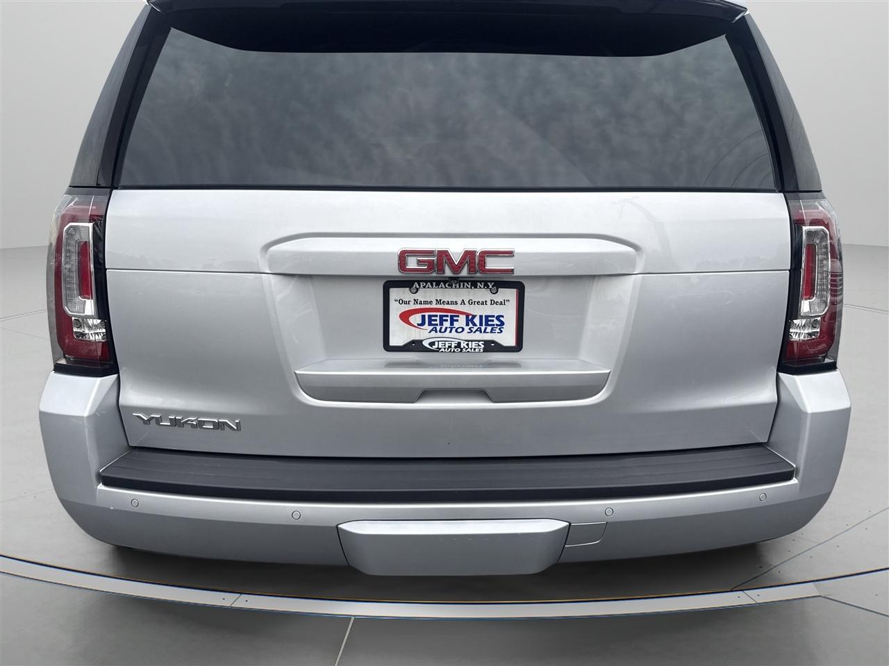 GMC Yukon 4WD 4dr SLT 2017