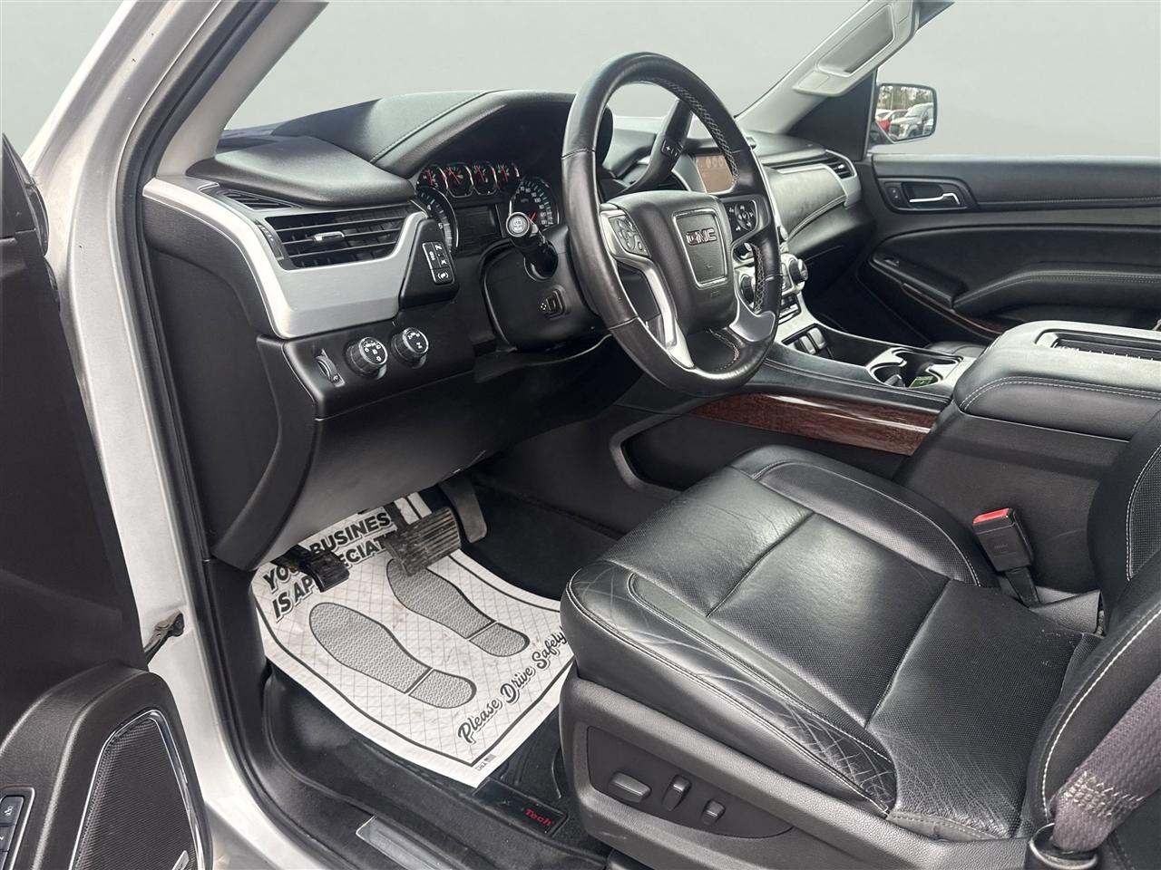 GMC Yukon 4WD 4dr SLT 2017