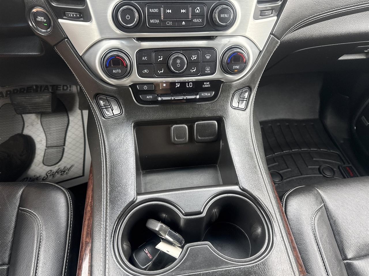 GMC Yukon 4WD 4dr SLT 2017