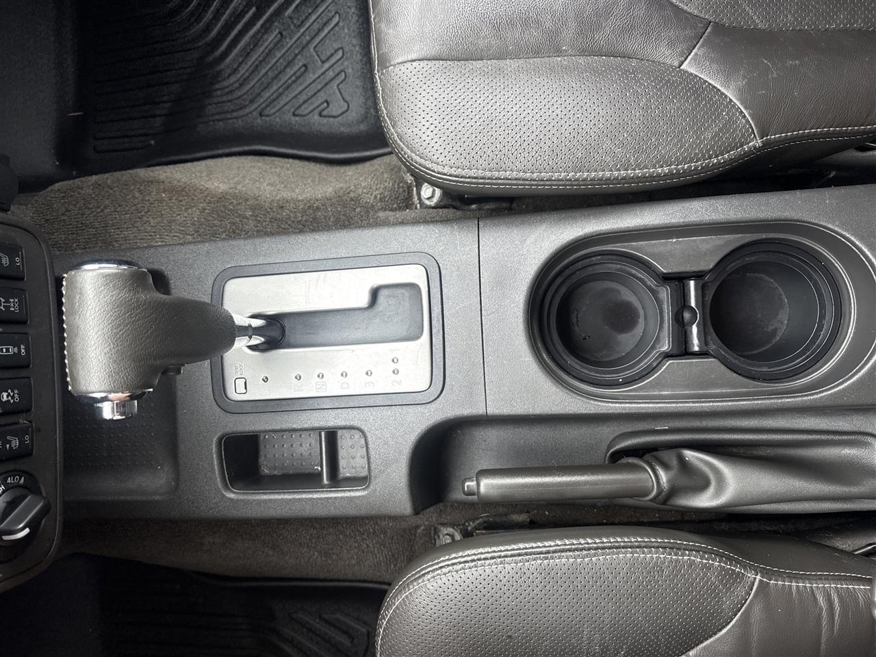 Nissan Frontier 4WD Crew Cab SWB Auto PRO-4X 2015