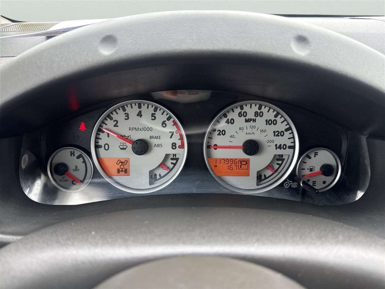 Nissan Frontier 4WD Crew Cab SWB Auto PRO-4X 2015