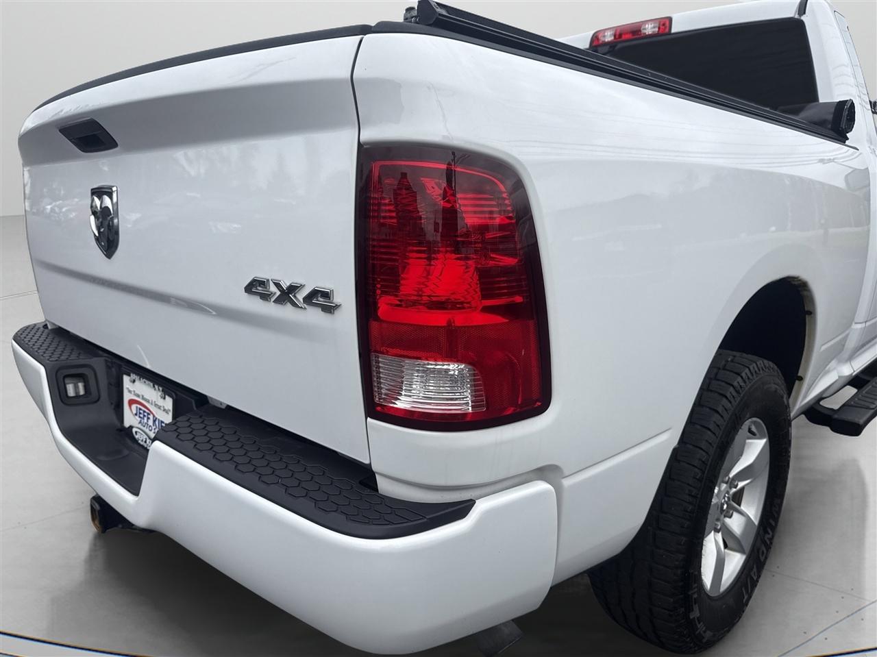 RAM 1500 Classic Express 4x4 Quad Cab 6'4" Box 2019
