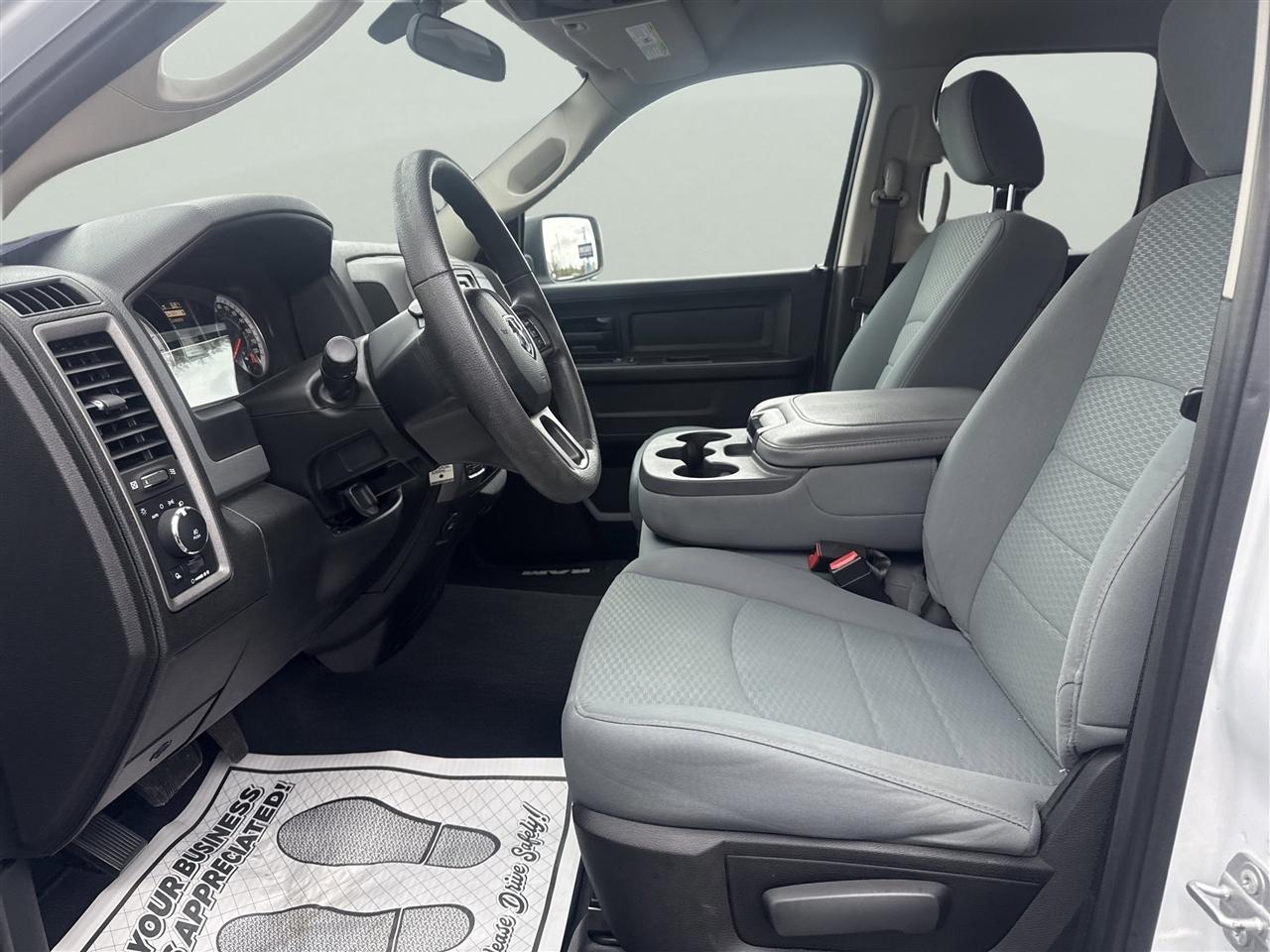 RAM 1500 Classic Express 4x4 Quad Cab 6'4" Box 2019