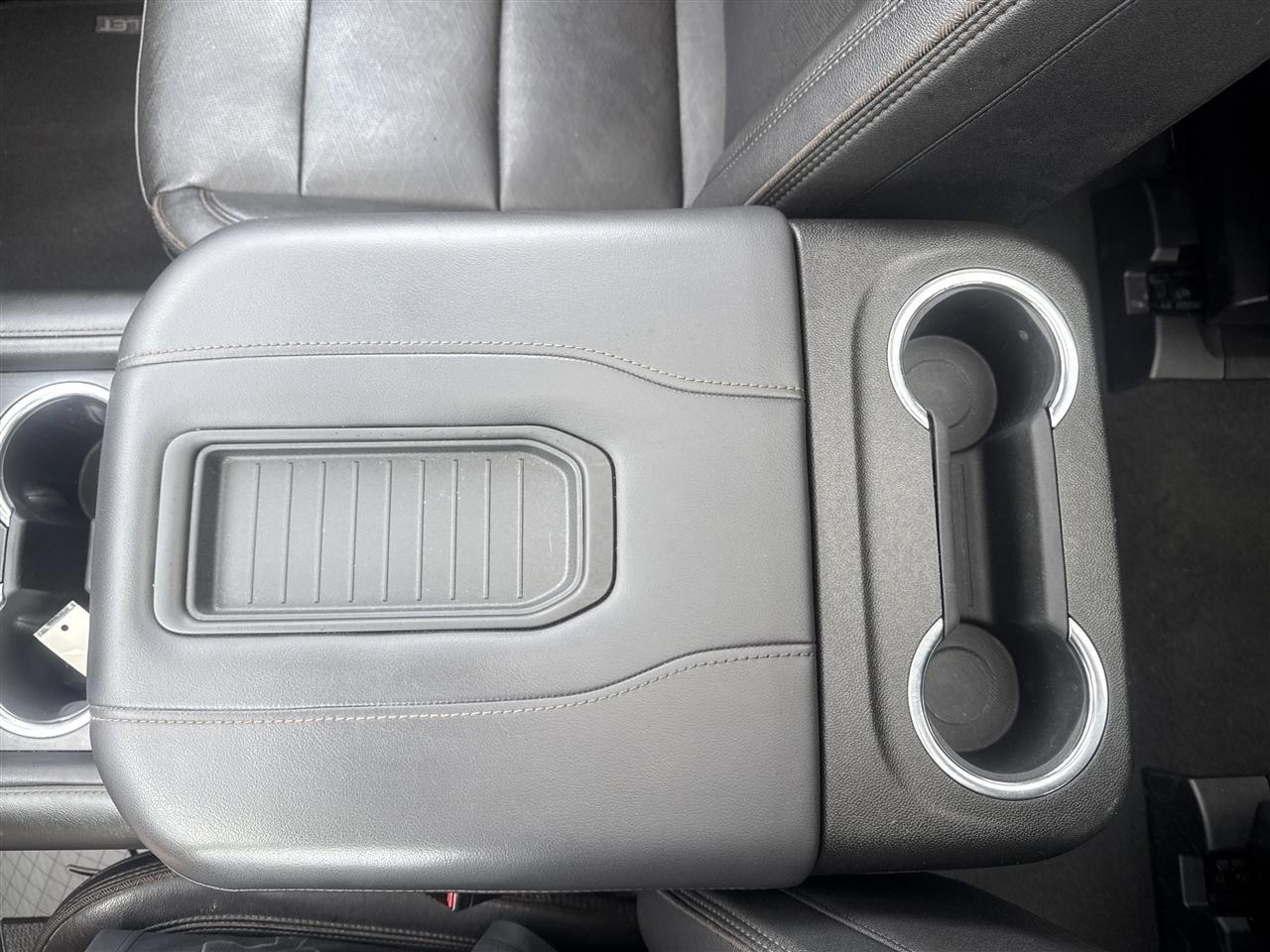 Chevrolet Tahoe 4WD 4dr High Country 2022