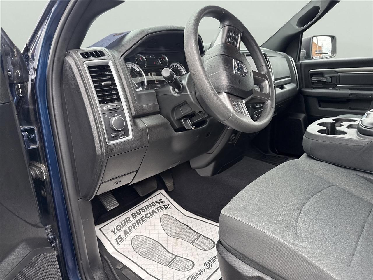 RAM 1500 Classic Warlock 4x4 Quad Cab 6'4" Box 2021
