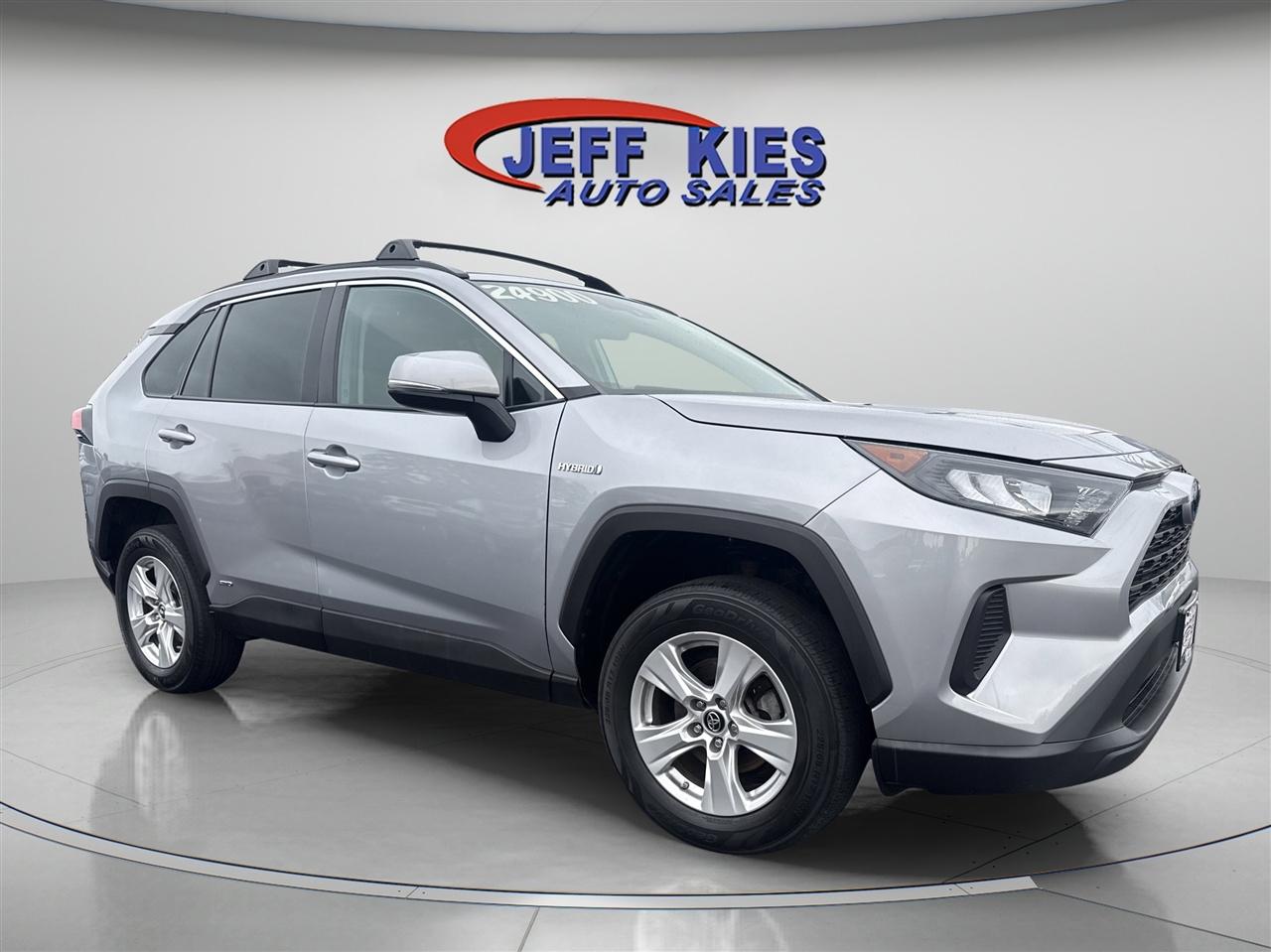 Toyota RAV4 Hybrid LE AWD (Natl) 2019