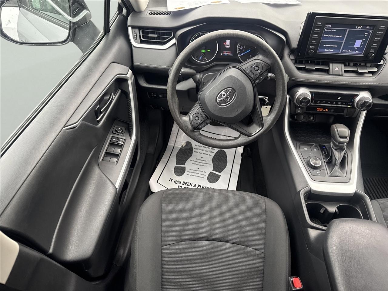 Toyota RAV4 Hybrid LE AWD (Natl) 2019