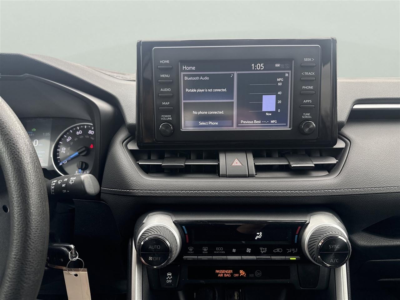 Toyota RAV4 Hybrid LE AWD (Natl) 2019