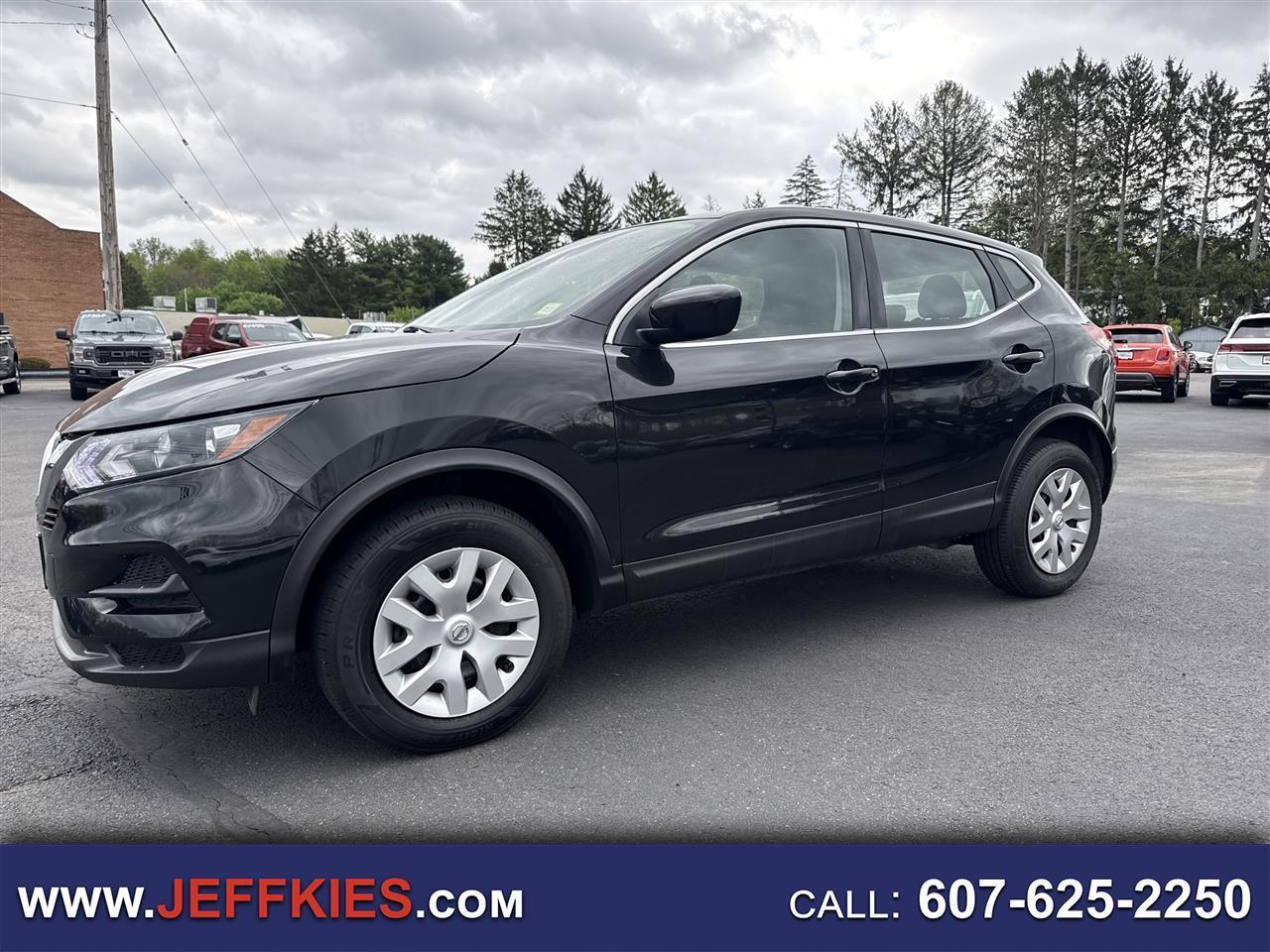 2020 Nissan Rogue Sport FWD S