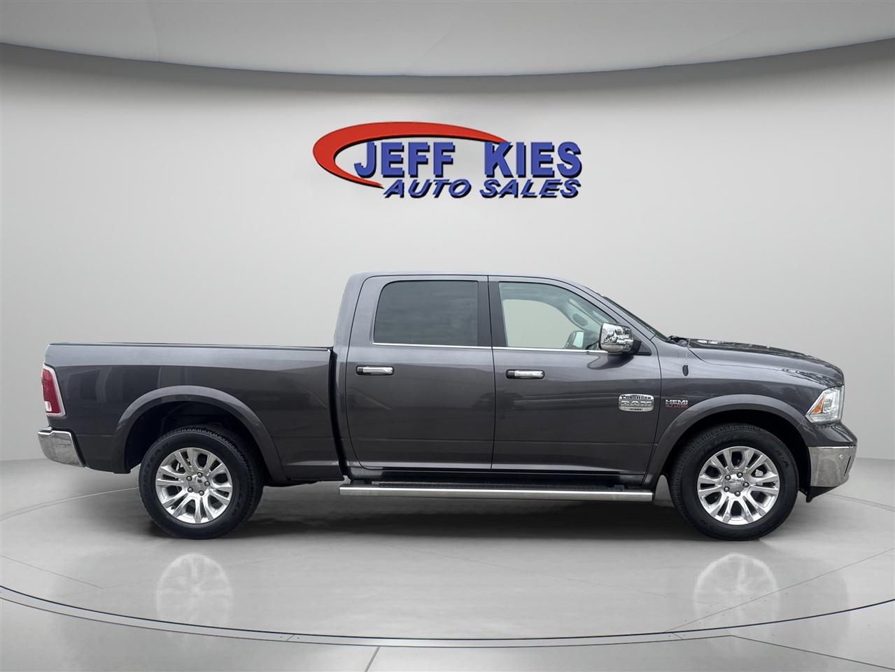 RAM 1500 Longhorn 4x4 Crew Cab 6'4" Box 2017