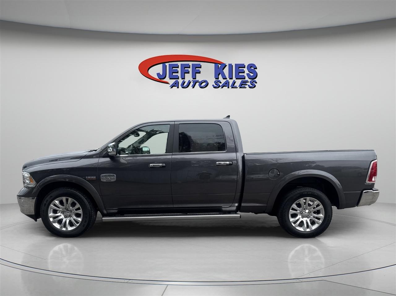 RAM 1500 Longhorn 4x4 Crew Cab 6'4" Box 2017