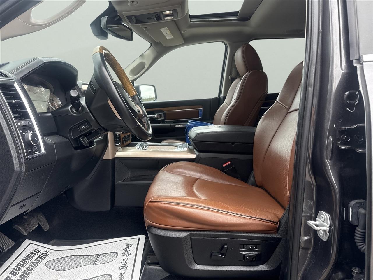 RAM 1500 Longhorn 4x4 Crew Cab 6'4" Box 2017