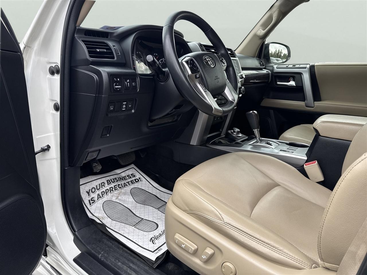 Toyota 4Runner Limited 4WD (Natl) 2022