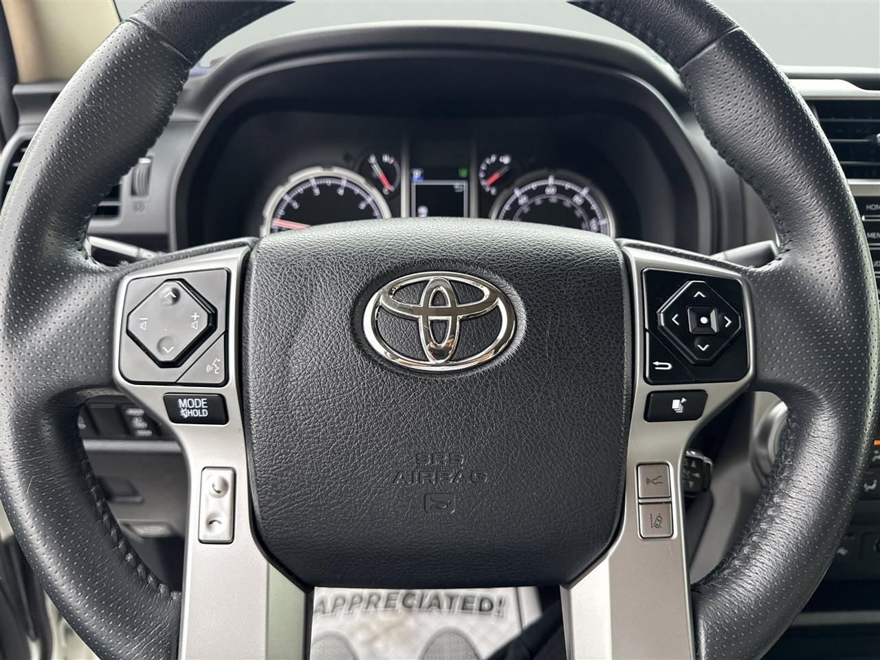 Toyota 4Runner Limited 4WD (Natl) 2022