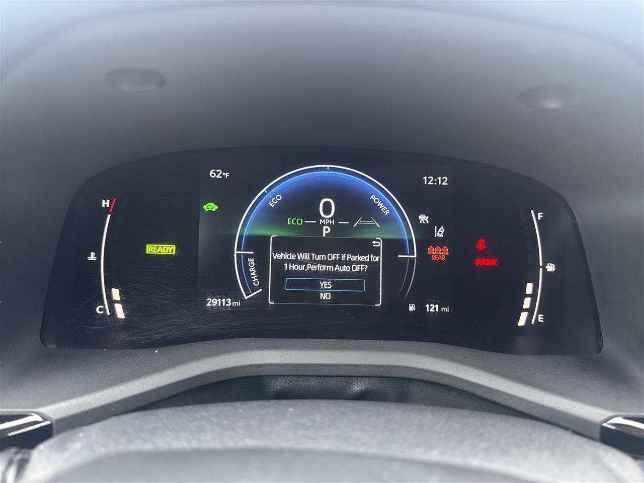 Toyota Camry XLE AWD (Natl) 2025