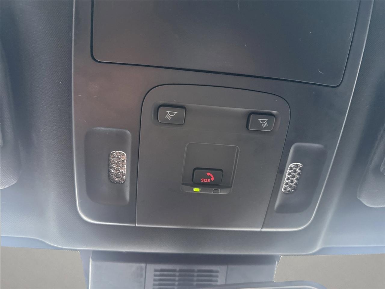 Toyota Camry XLE AWD (Natl) 2025