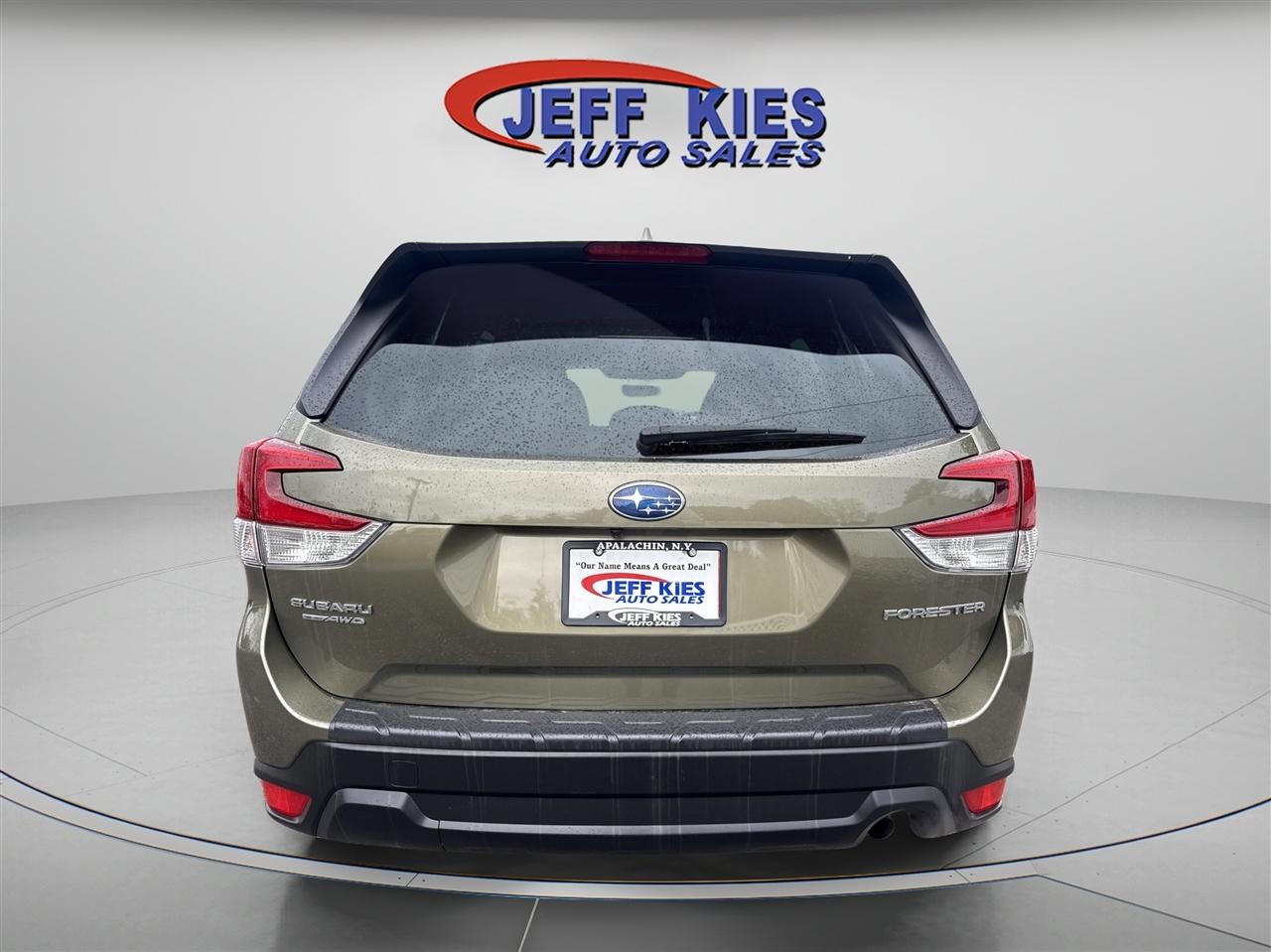 Subaru Forester Premium CVT 2023