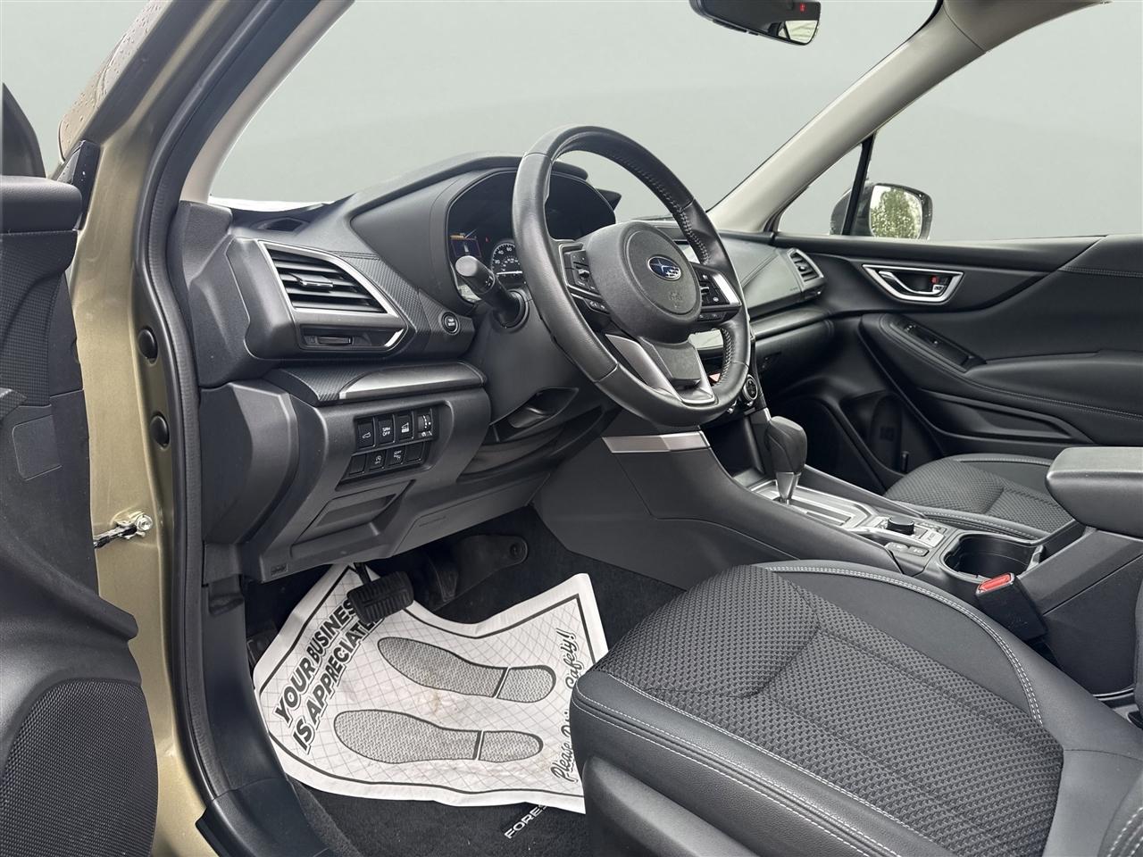 Subaru Forester Premium CVT 2023