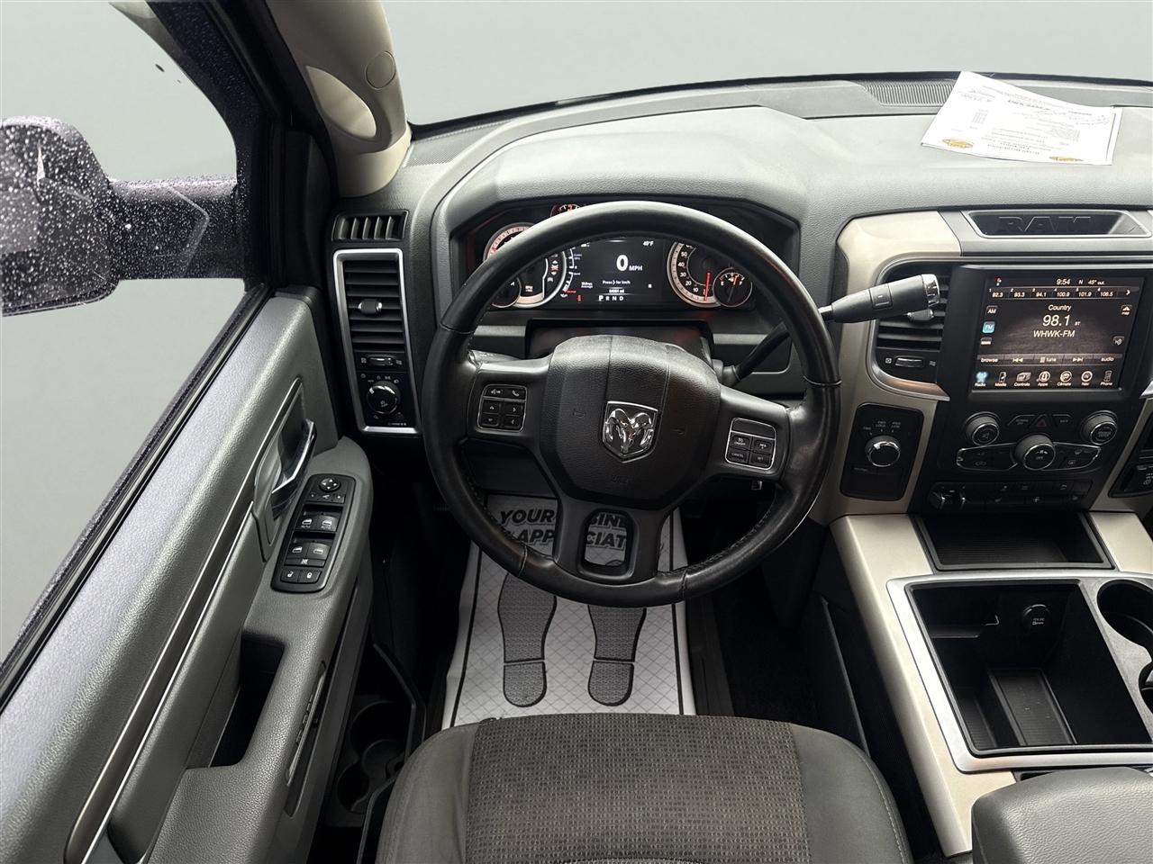 RAM 2500 4WD Crew Cab 149" Big Horn 2015