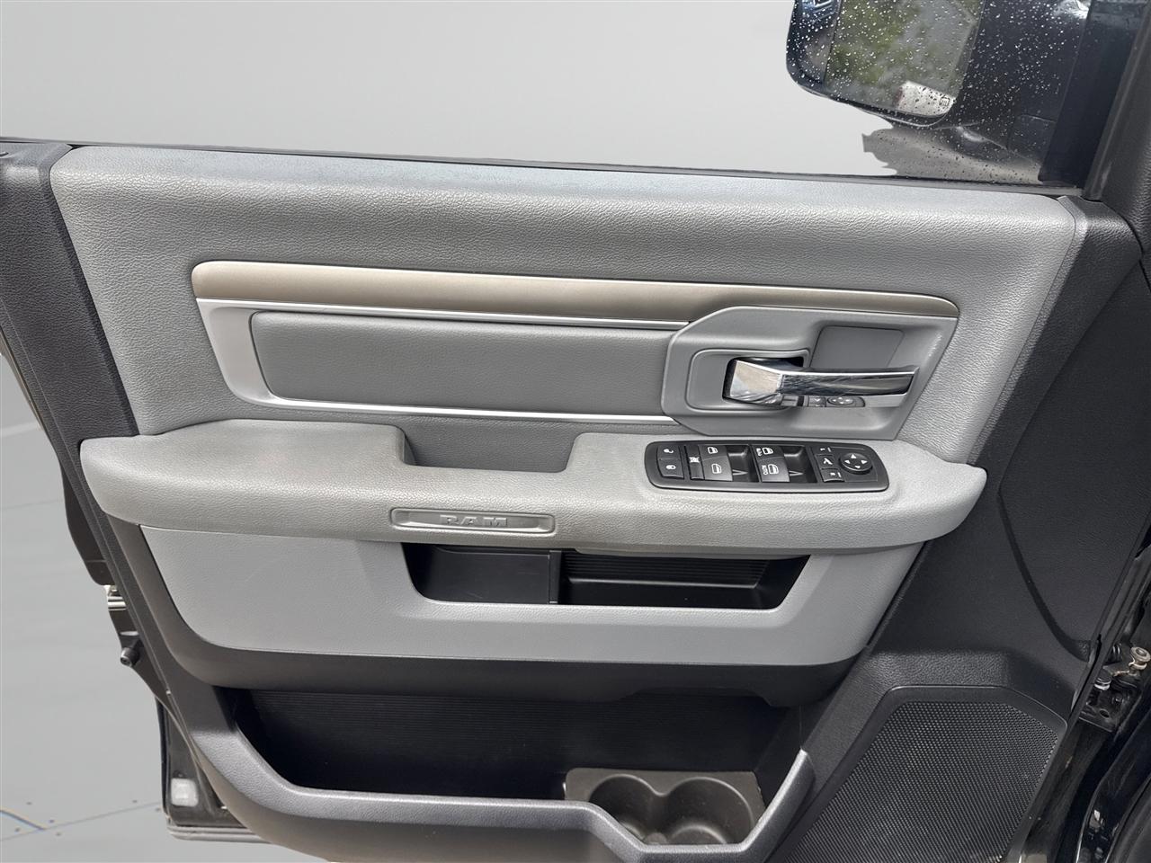 RAM 2500 4WD Crew Cab 149" Big Horn 2015