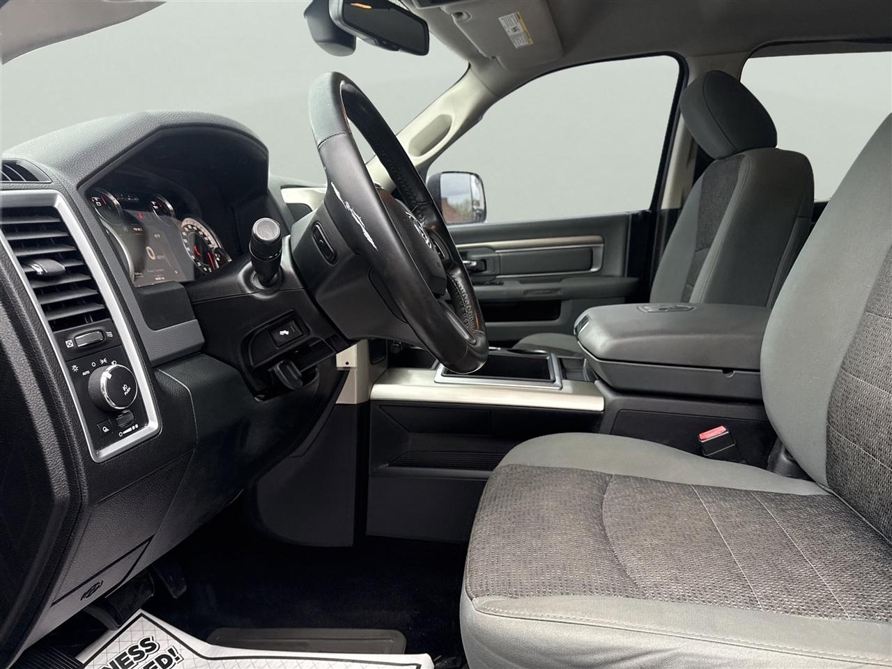 RAM 2500 4WD Crew Cab 149" Big Horn 2015