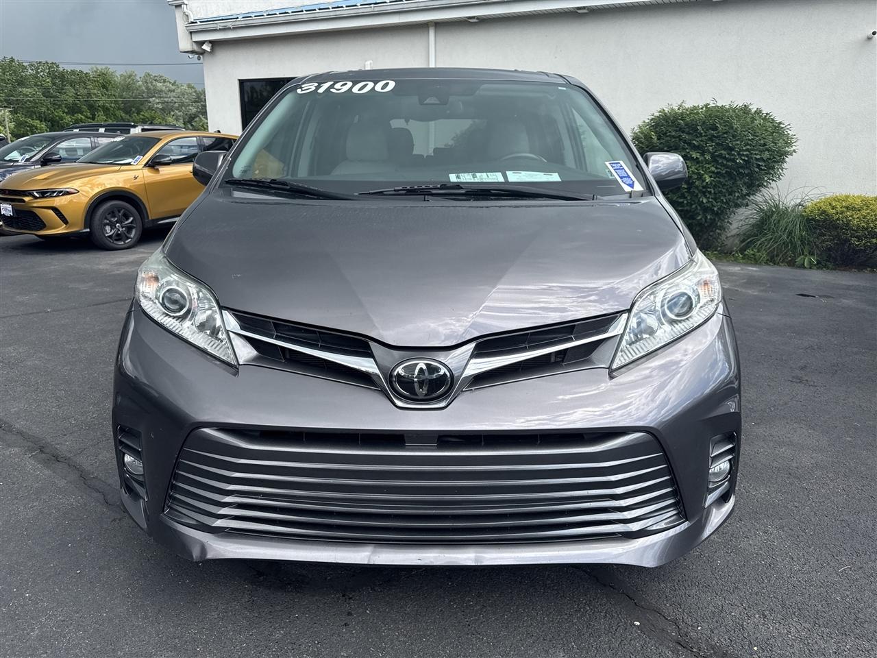 Toyota Sienna Limited Premium AWD 7-Passenger (Natl) 2020