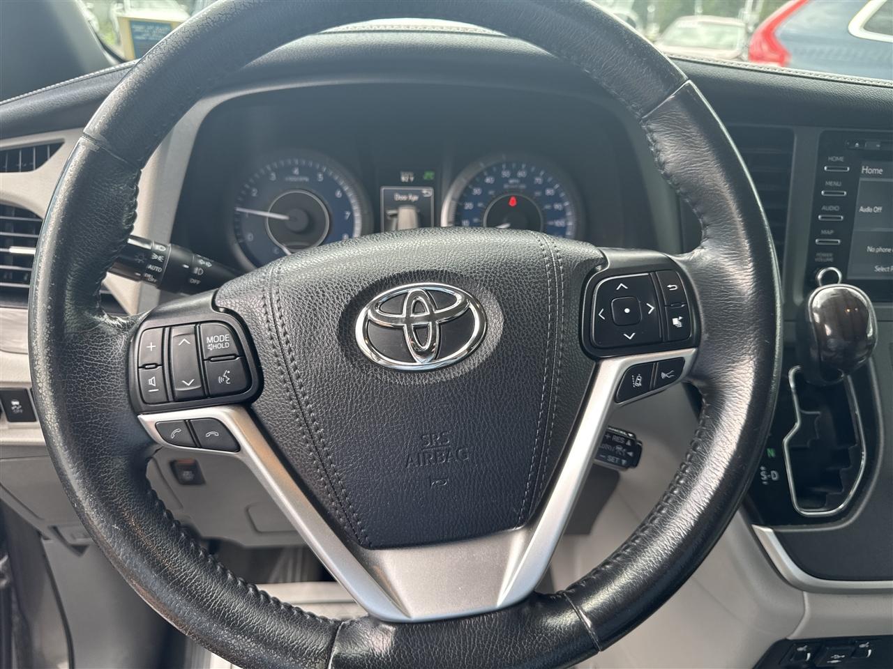 Toyota Sienna Limited Premium AWD 7-Passenger (Natl) 2020