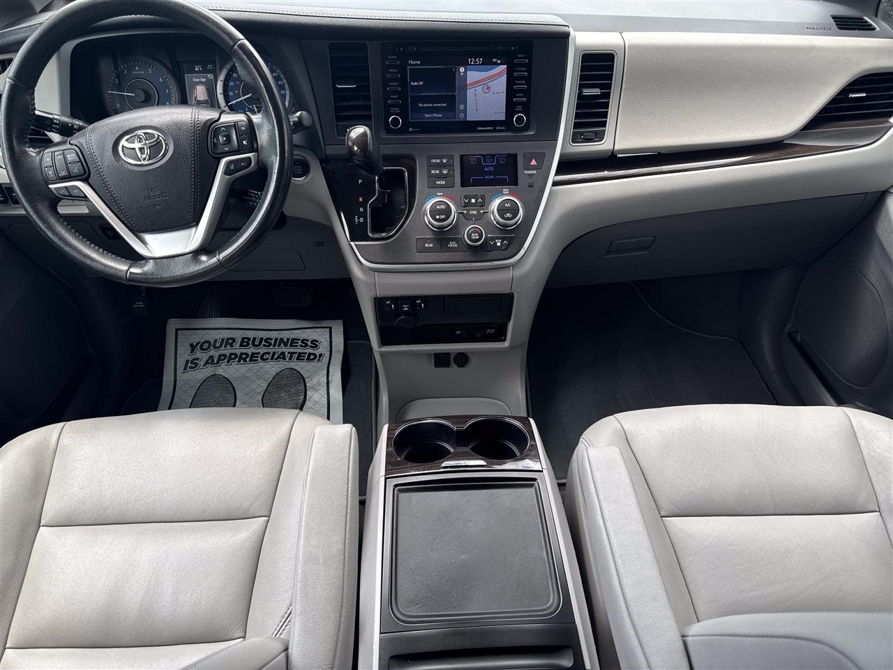 Toyota Sienna Limited Premium AWD 7-Passenger (Natl) 2020