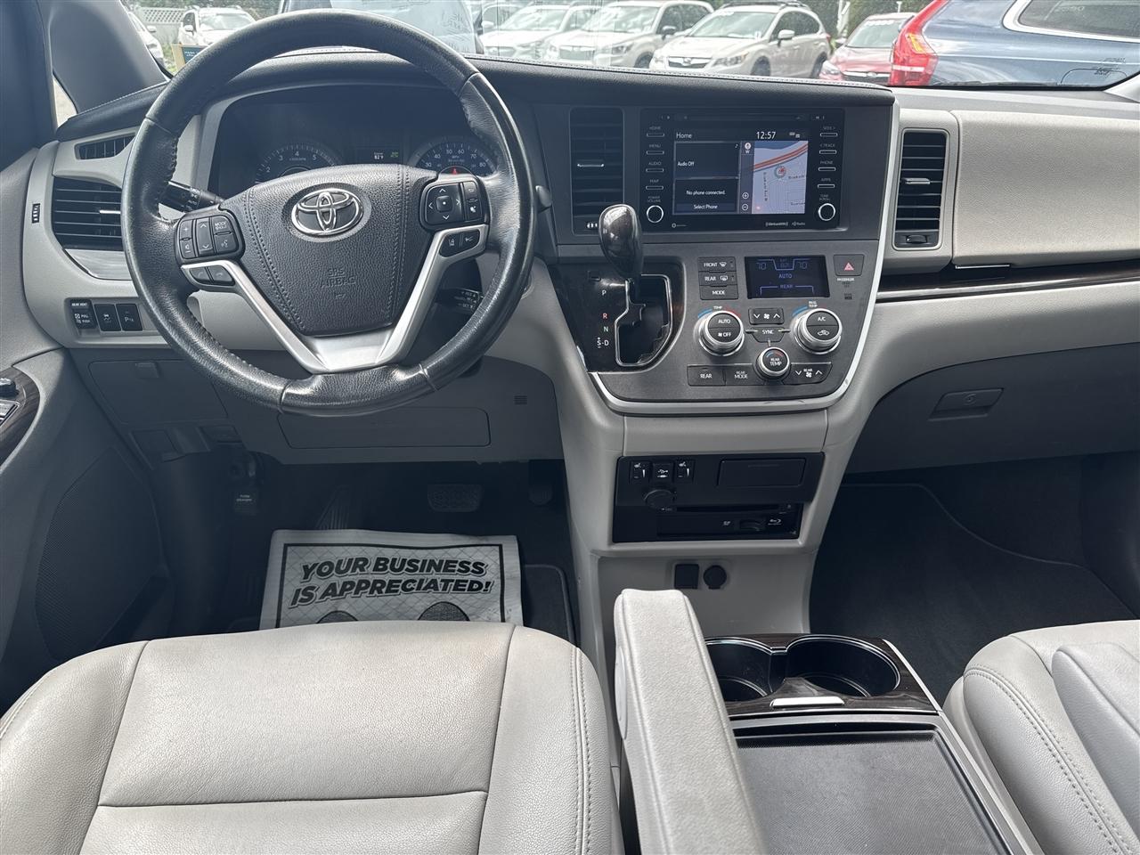 Toyota Sienna Limited Premium AWD 7-Passenger (Natl) 2020