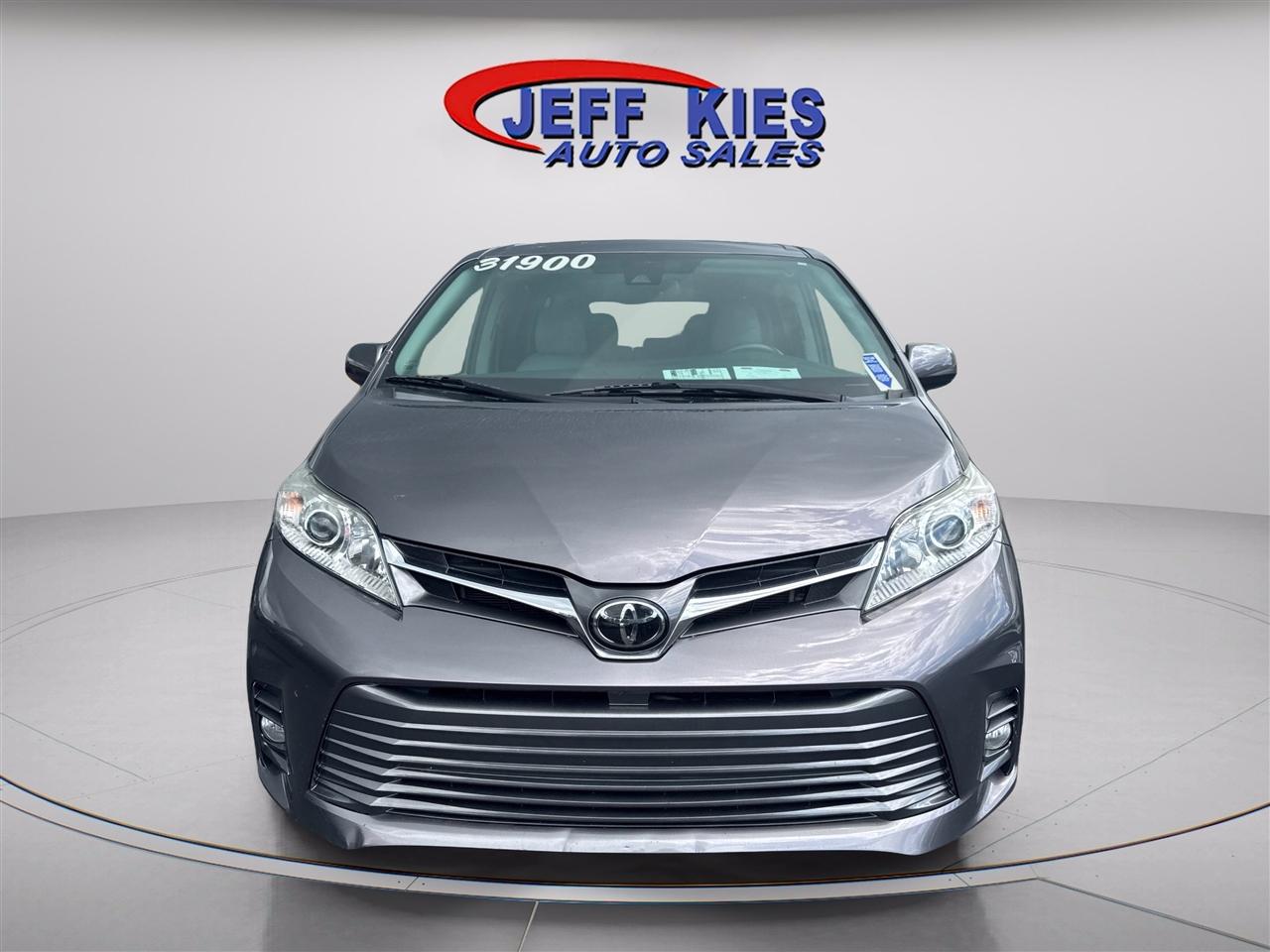 Toyota Sienna Limited Premium AWD 7-Passenger (Natl) 2020