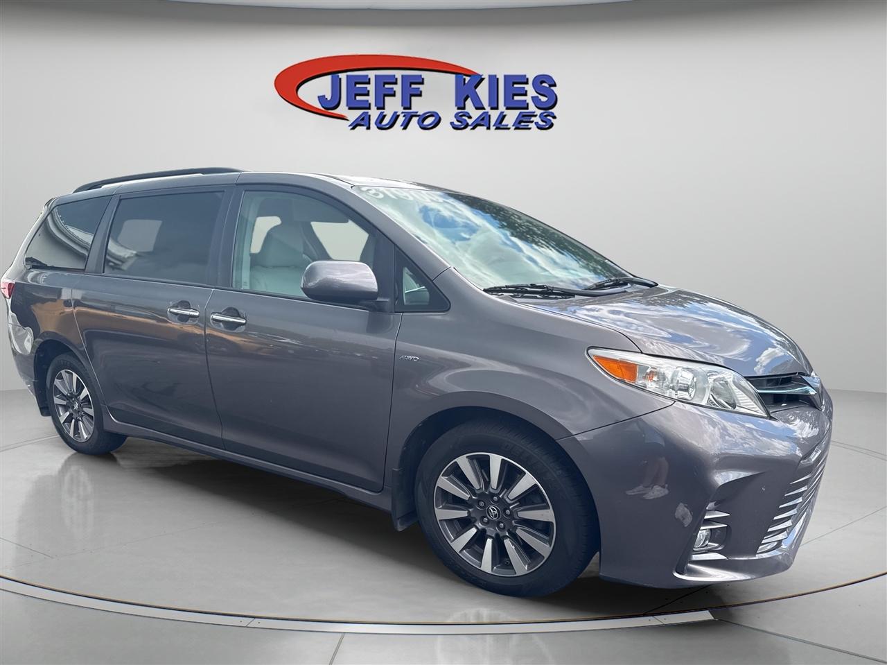 Toyota Sienna Limited Premium AWD 7-Passenger (Natl) 2020