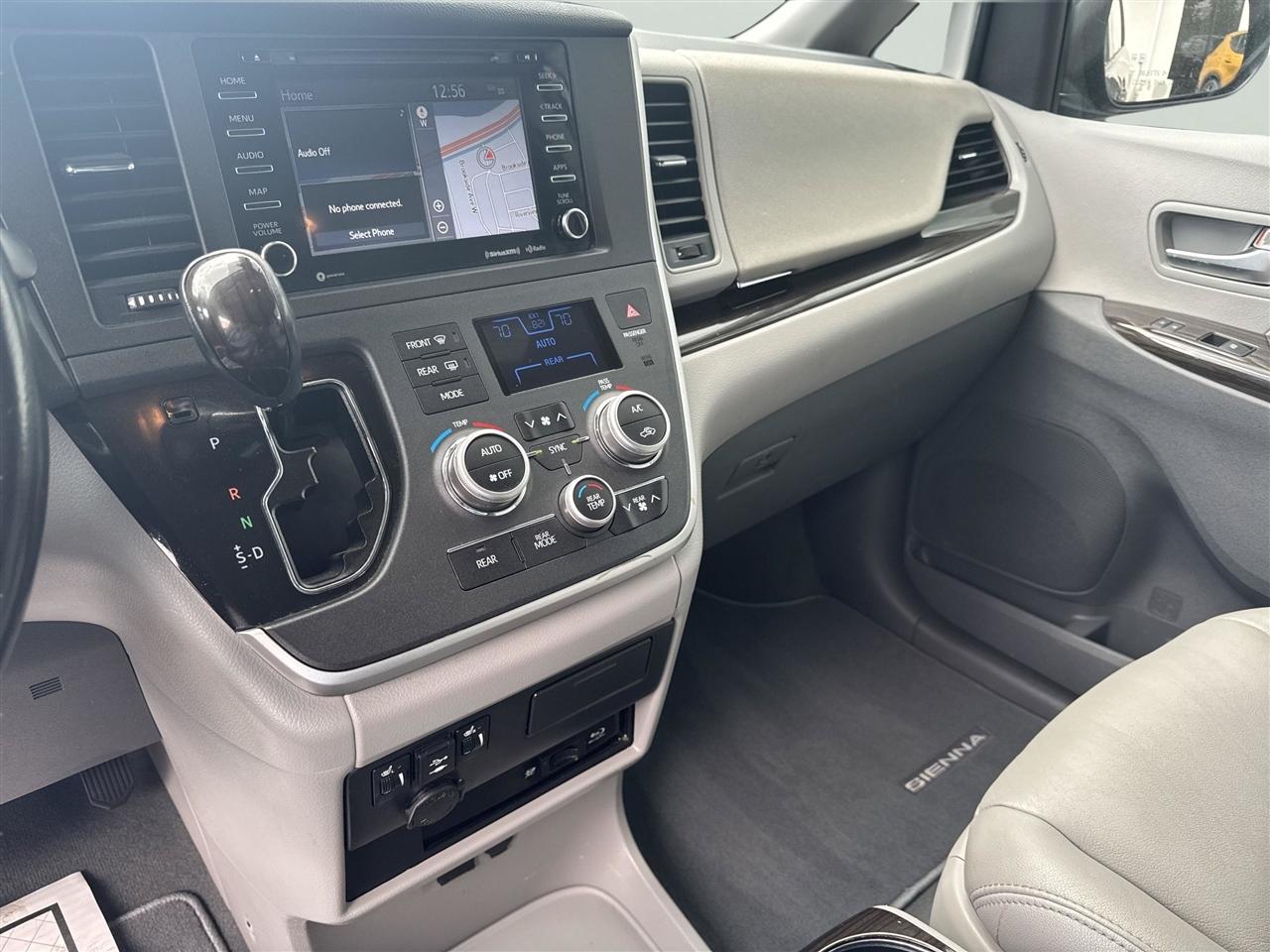 Toyota Sienna Limited Premium AWD 7-Passenger (Natl) 2020
