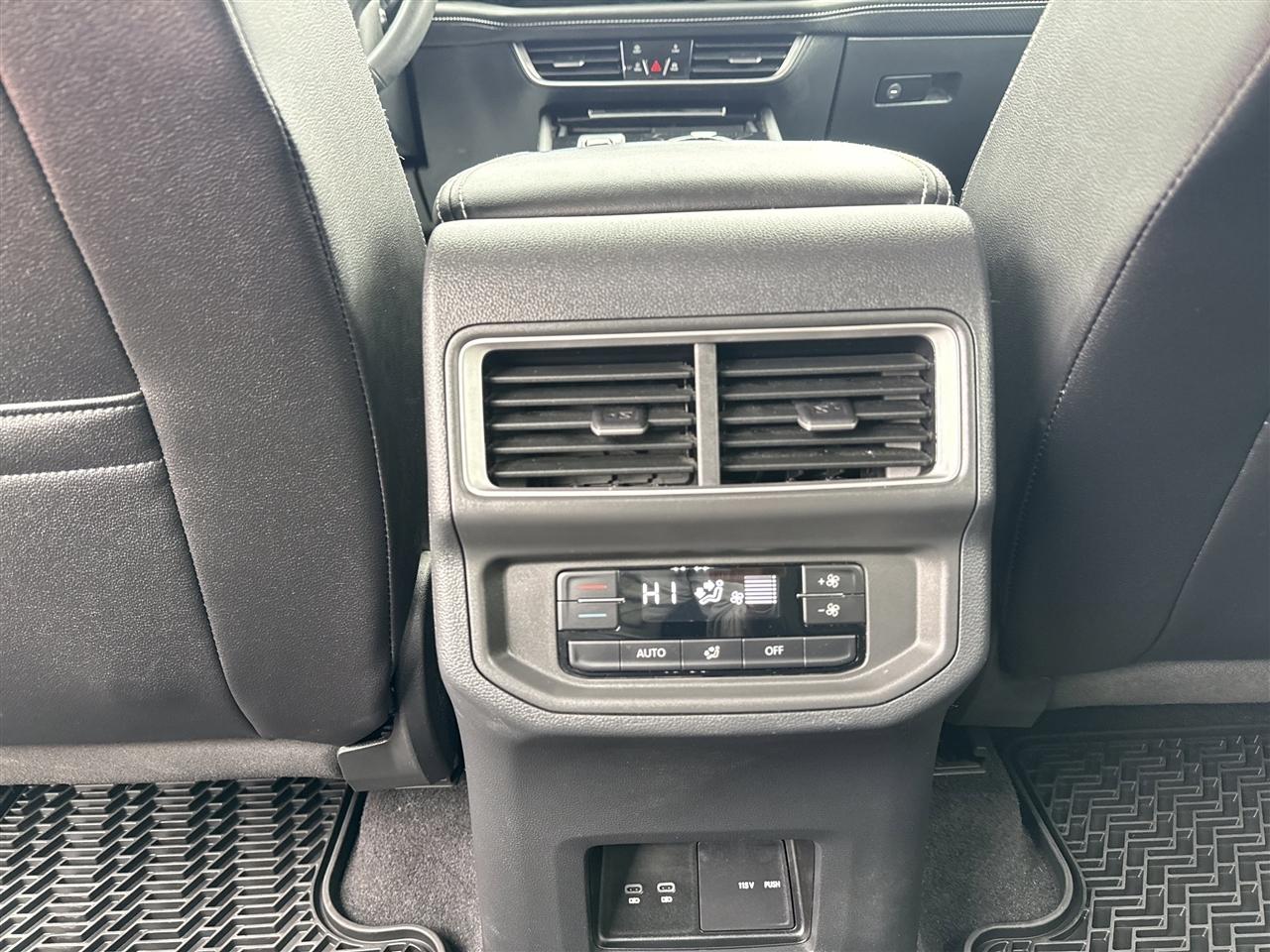 Volkswagen Atlas 2.0T SE w/Technology 4MOTION 2024