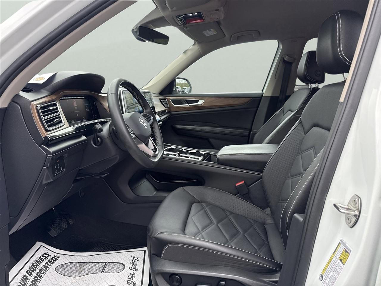 Volkswagen Atlas 2.0T SE w/Technology 4MOTION 2024