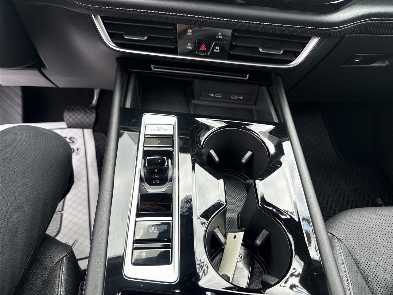 Volkswagen Atlas 2.0T SE w/Technology 4MOTION 2024