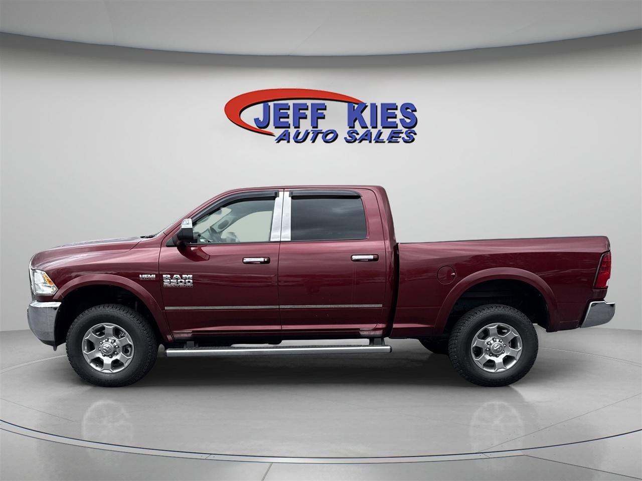 RAM 3500 SLT 4x4 Crew Cab 6'4" Box 2018