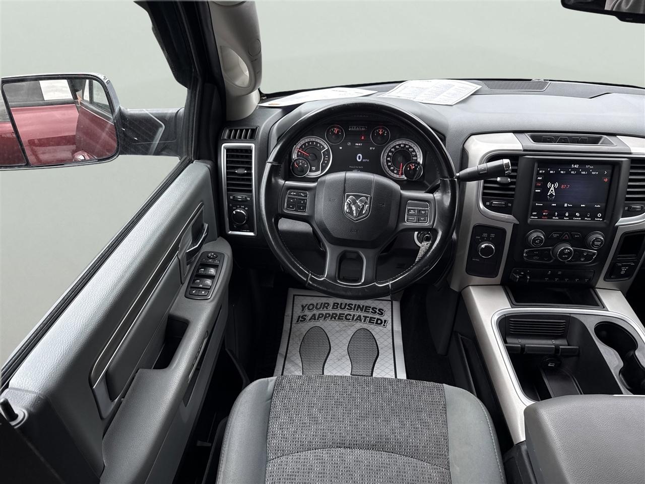 RAM 3500 SLT 4x4 Crew Cab 6'4" Box 2018