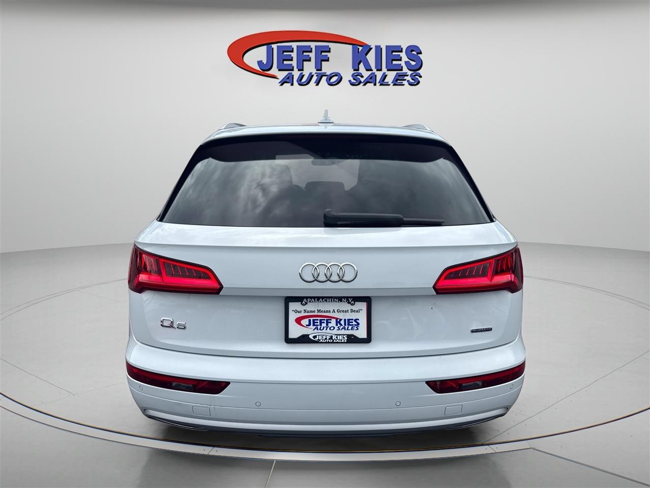Audi Q5 Premium Plus 45 TFSI quattro 2020