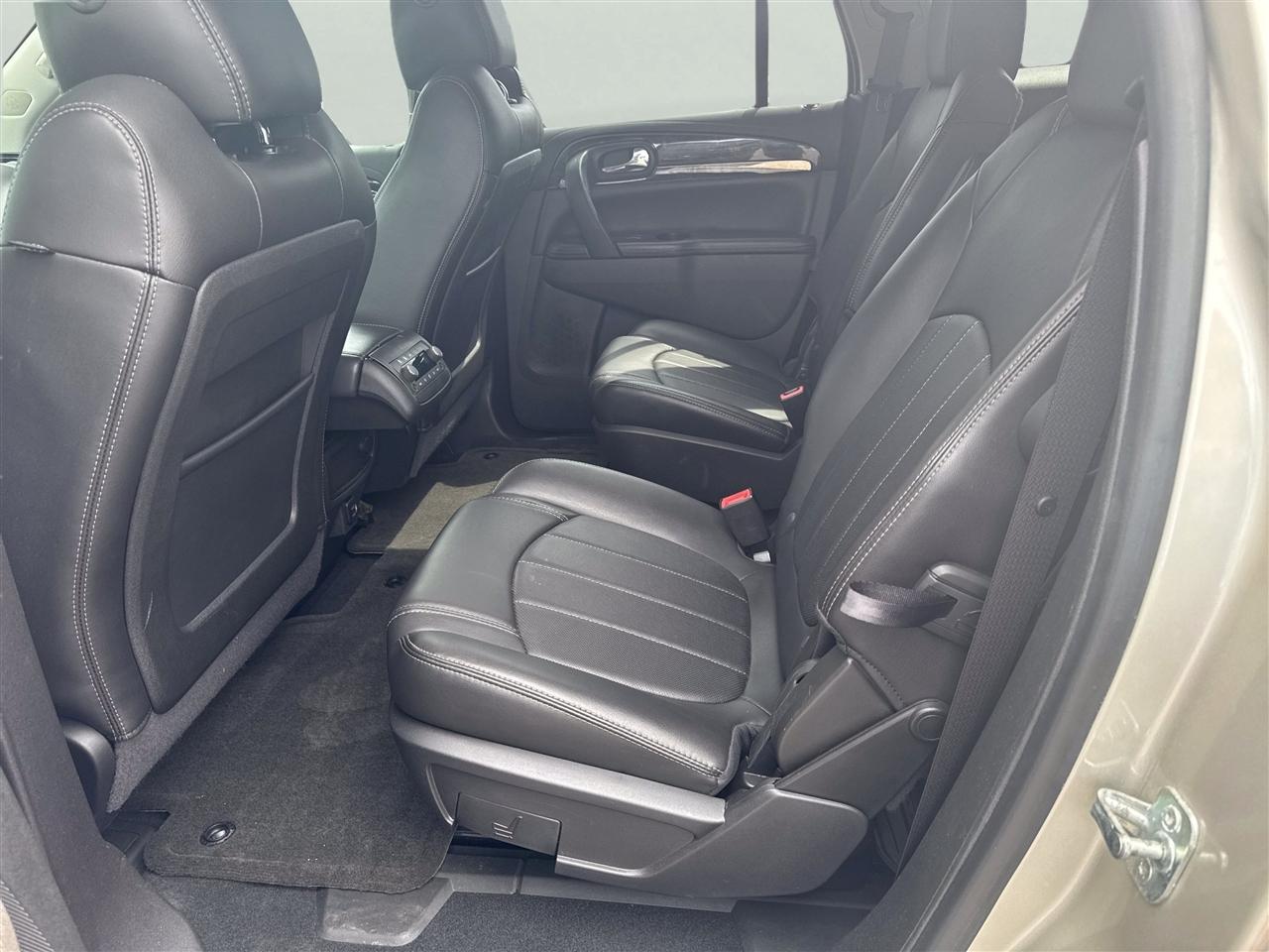 Buick Enclave FWD 4dr Premium 2017