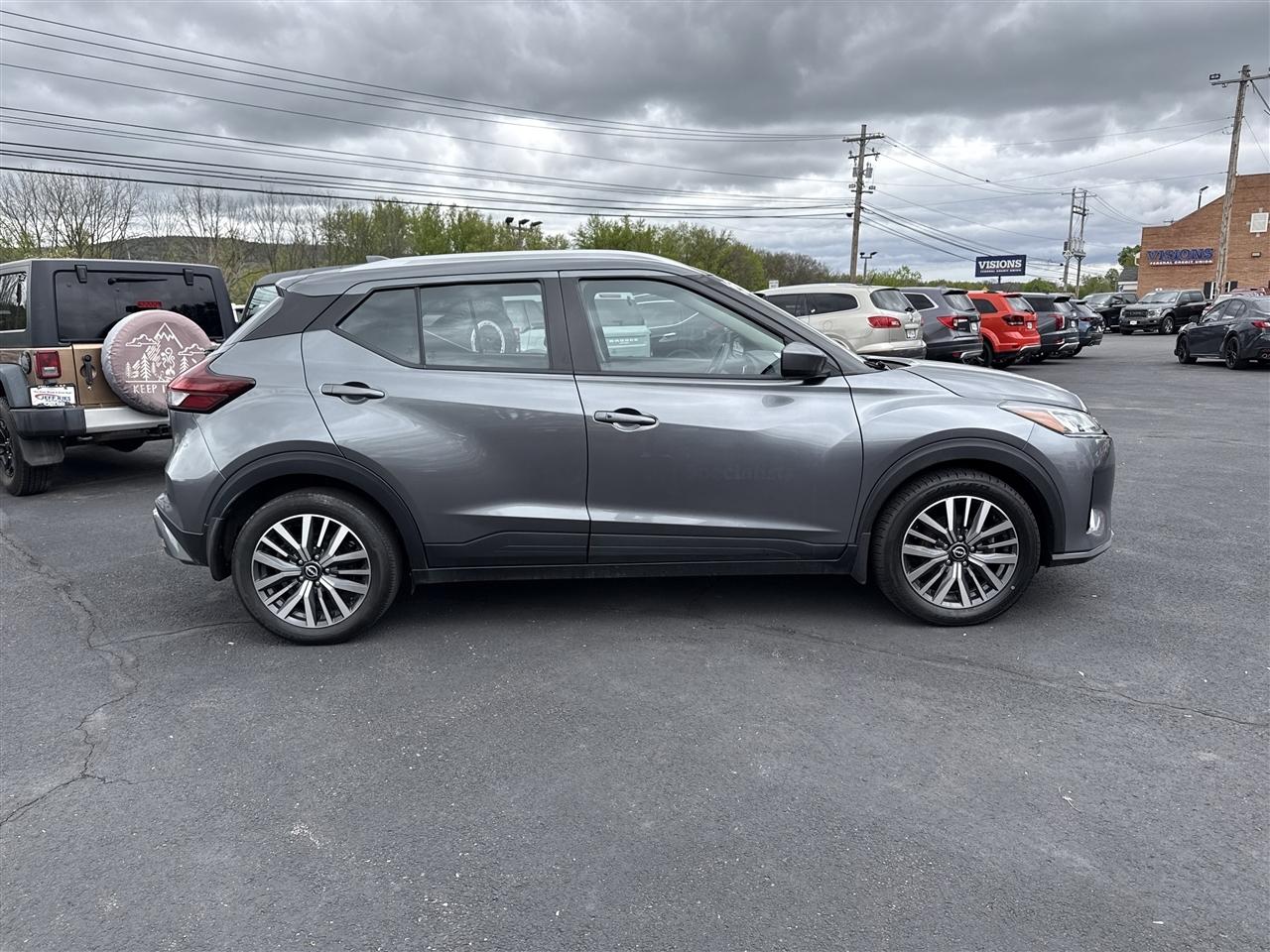 Nissan Kicks SV FWD 2023
