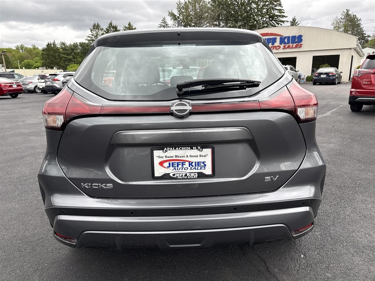 Nissan Kicks SV FWD 2023