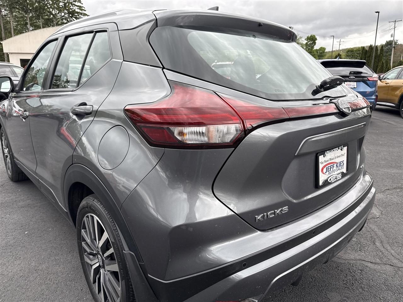 Nissan Kicks SV FWD 2023