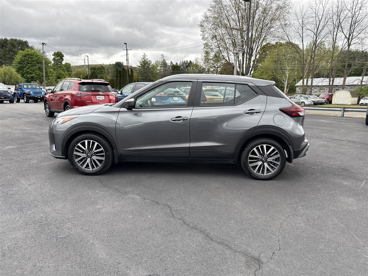 Nissan Kicks SV FWD 2023