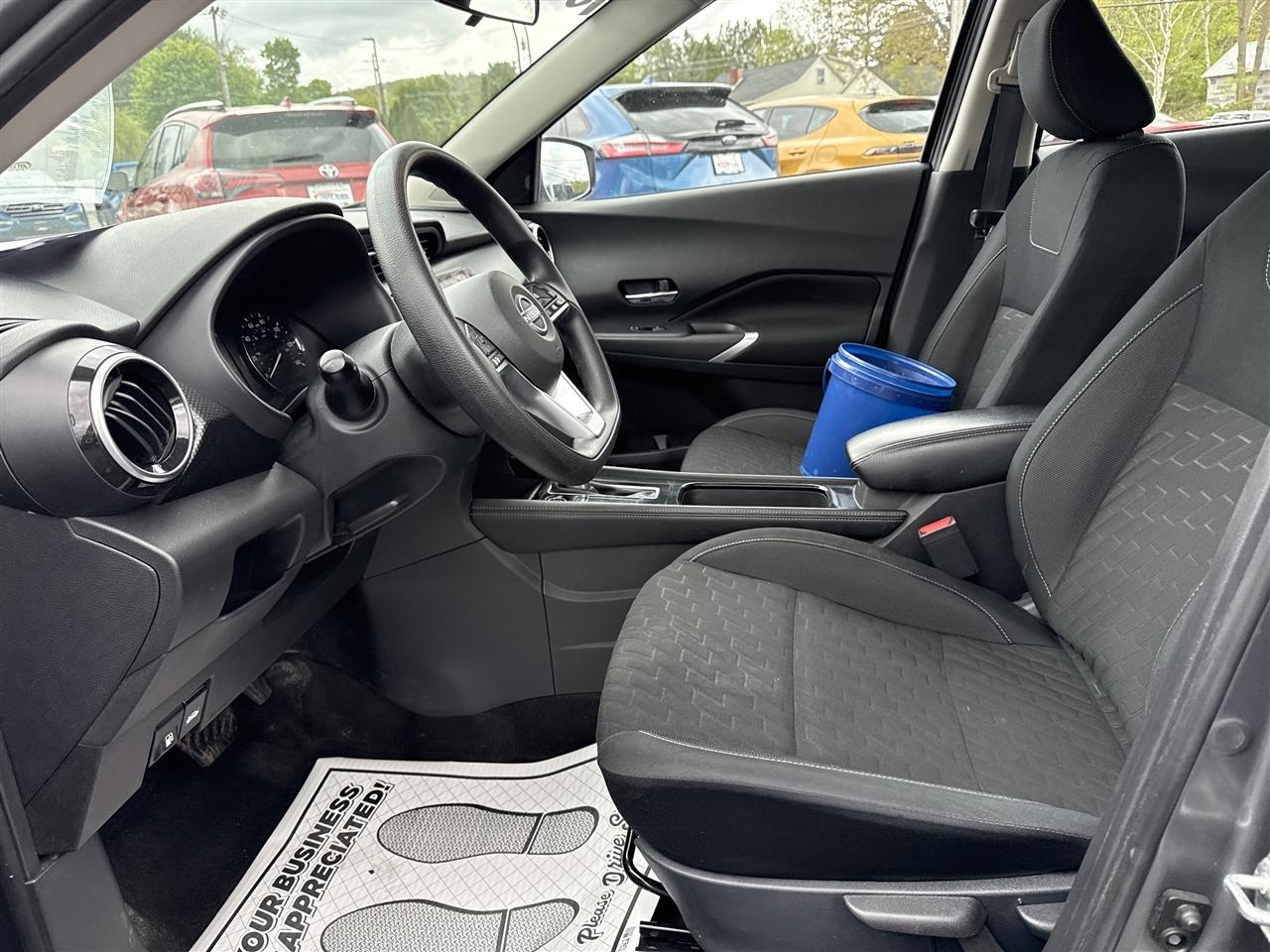 Nissan Kicks SV FWD 2023
