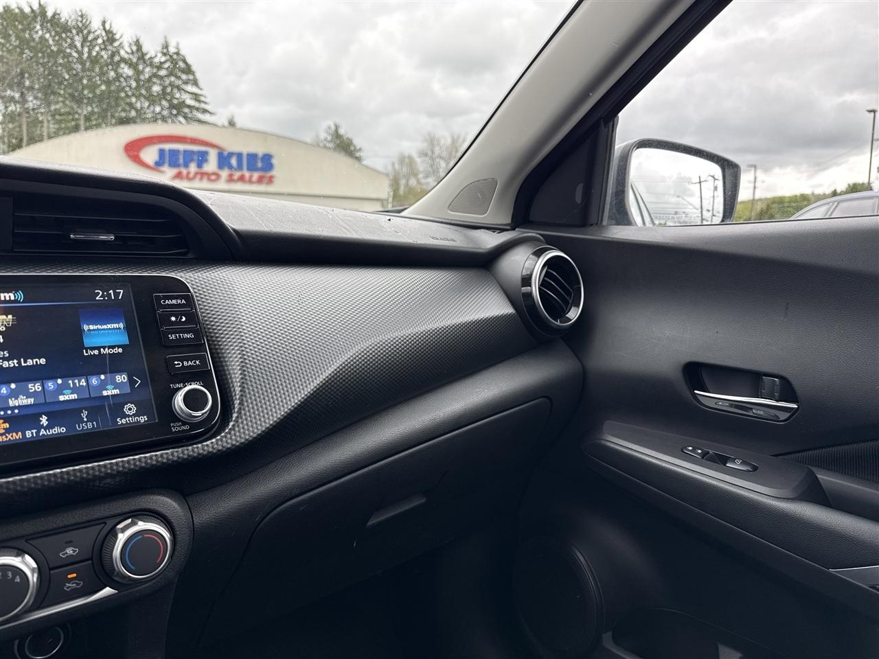 Nissan Kicks SV FWD 2023