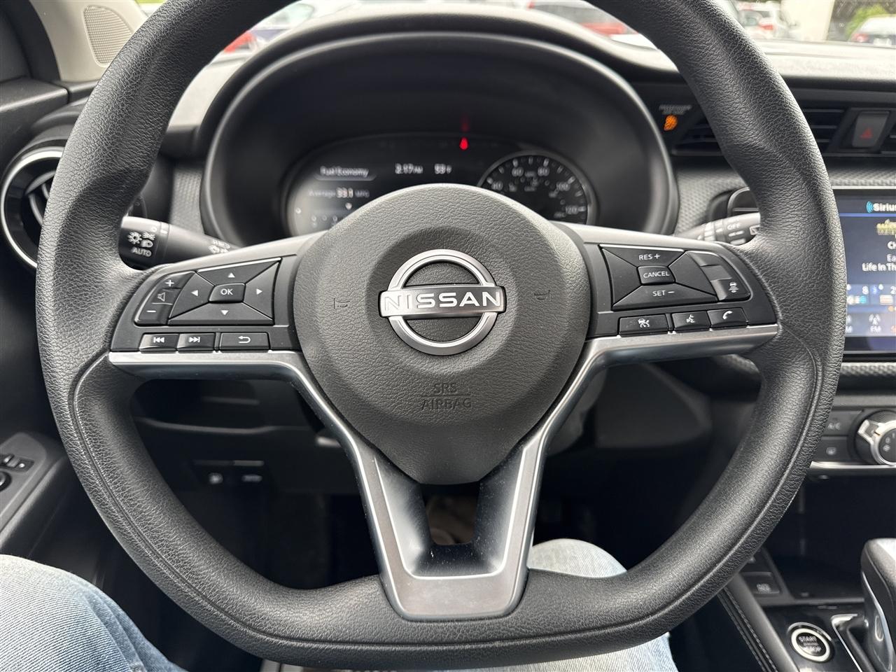 Nissan Kicks SV FWD 2023